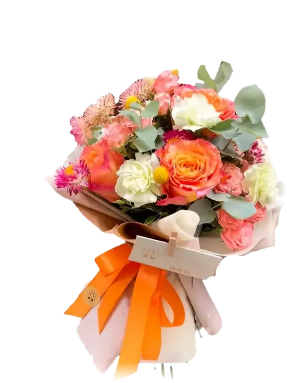 Bouquet Alba Rosata con rose arancio, lisianthus bianchi ed eucalipto